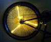Желтая велоподсветка на колеса