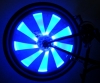 Светящиеся синие полоски на велосипедные колеса